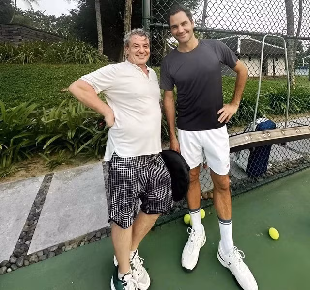 Tennis legend Roger Federer visits Hoi An city ảnh 1
