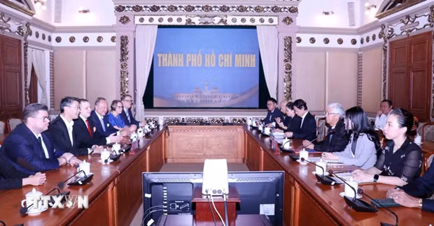 ☕ Afternoon briefing on April 10 ảnh 6