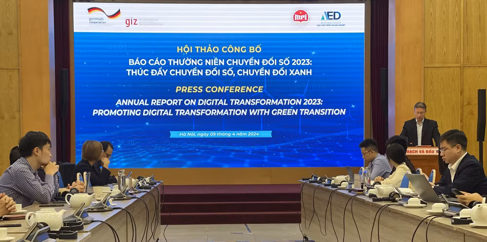 Report on digital transformation 2023 launched ảnh 1