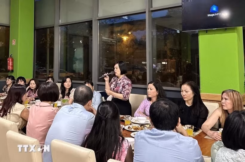 Vietnamese women in Hungary help promote national culture in host country ảnh 1
