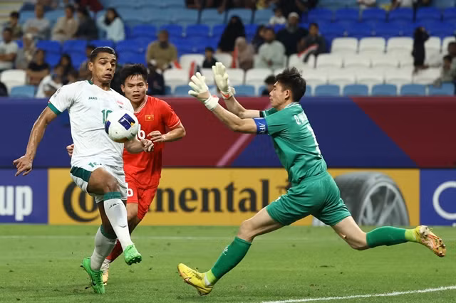 Vietnam eliminated from AFC U23 Asian Cup after losing 0-1 to Iraq ảnh 1