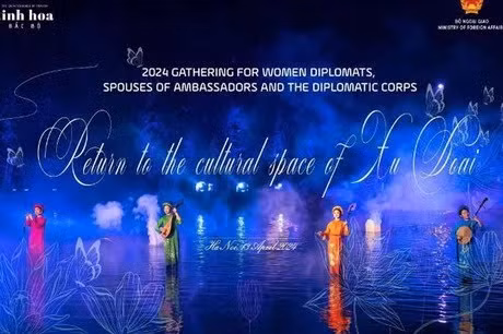 Get-together held for women diplomats, ambassadors’ spouses in Vietnam ảnh 1 Get-together held for women diplomats, ambassadors’ spouses in Vietnam ảnh 1