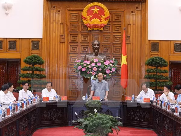 PM supports hi-tech vegetable production in Hai Duong ảnh 1