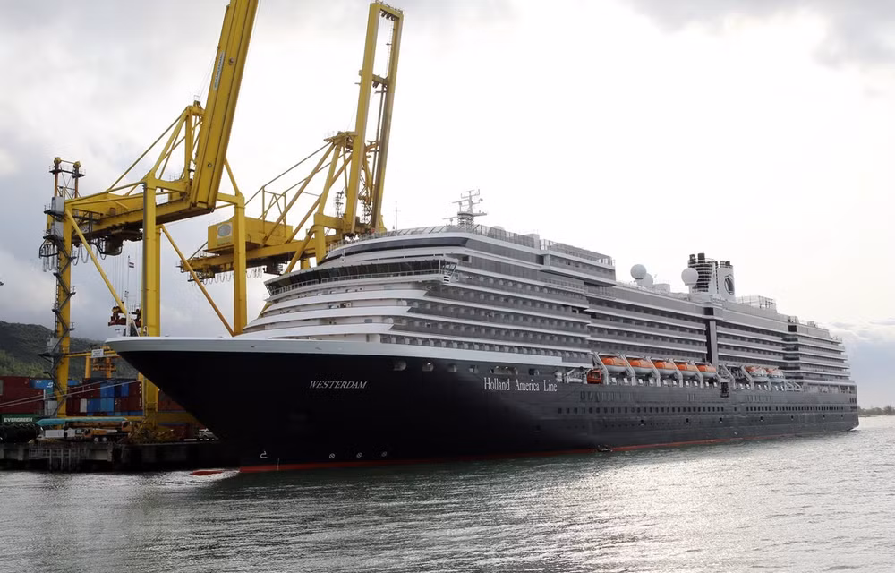 MS Westerdam passengers expected to leave Cambodia today ảnh 1
