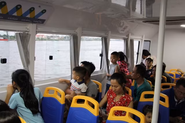 Sai Gon river bus fails to attract regular commuters ảnh 1