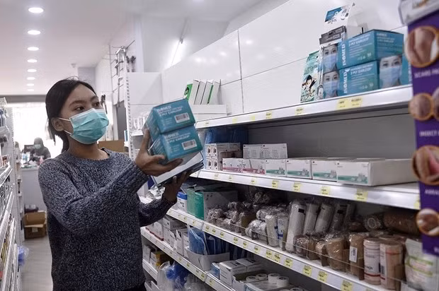 Thailand tightens control of face mask price ảnh 1