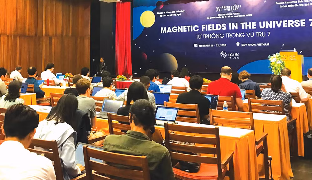 Binh Dinh hosts “Magnetic Fields in the Universe” conference ảnh 1