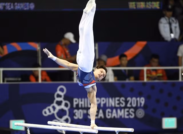Vietnamese gymnast qualifies for Tokyo Olympics ảnh 1
