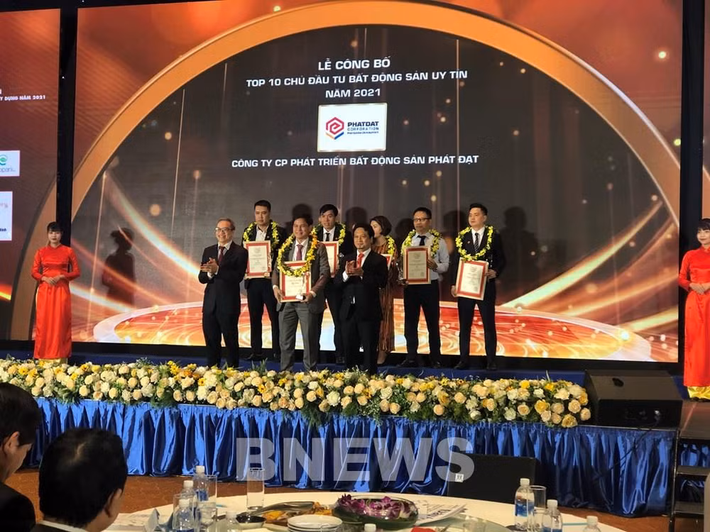 Top 10 prestigious firms in property, construction announced ảnh 1