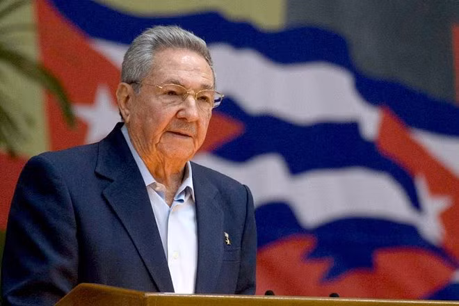 Party leader congratulates Cuban counterpart ảnh 1