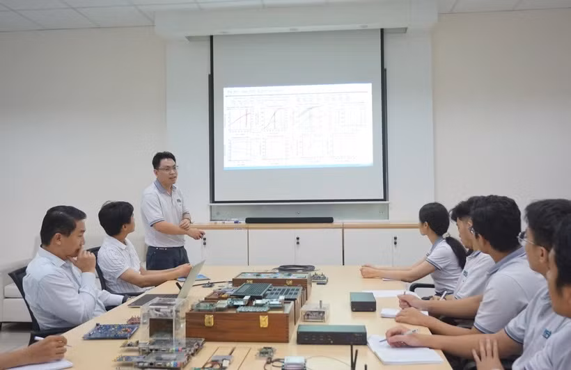 Semiconductor training needs good lecturers, infrastructure ảnh 2