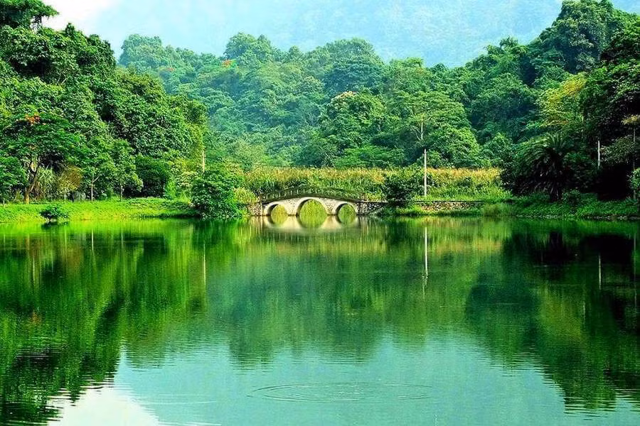 Vietnam honoured as Asia’s Leading Destination in 2021 ảnh 3