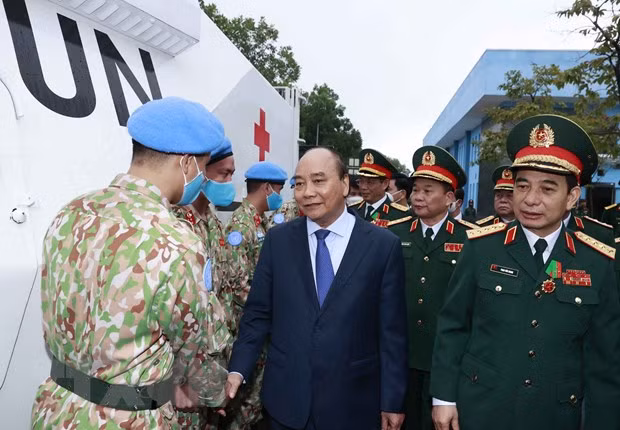 President commends contributors to UN peacekeeping mission ảnh 1