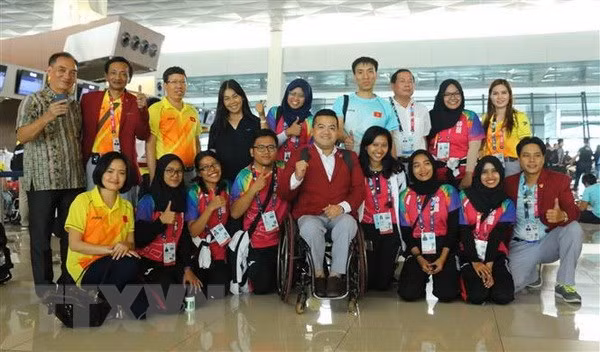 Vietnam wins 40 medals, ranking 12th at Asian Para Games ảnh 1