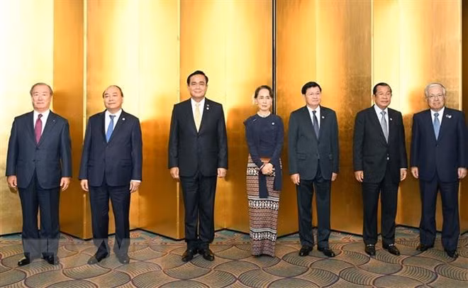 PM Phuc busy with activities in 10th Mekong-Japan summit’s framework ảnh 1
