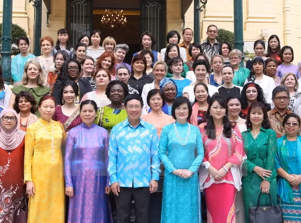 ASEAN Women’s Circle of Hanoi makes debut ảnh 1