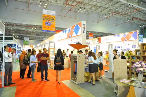 Vietnam Expo 2017 promotes new products for 2018 ảnh 1