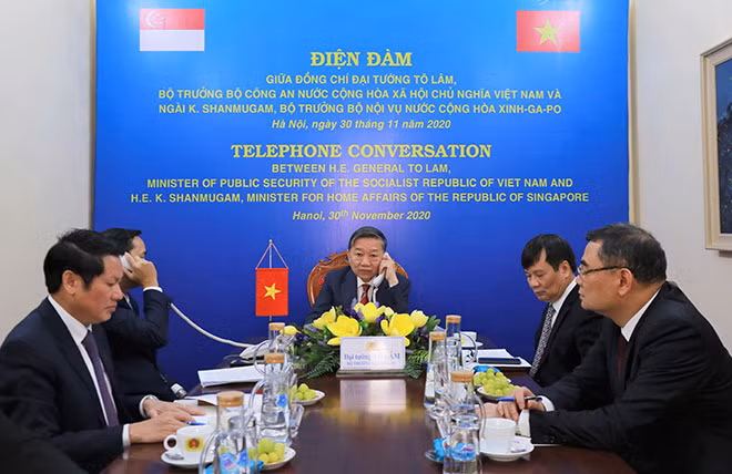 Vietnam, Singapore bolster security cooperation ảnh 1