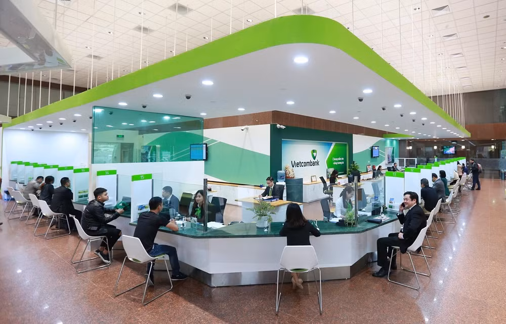 PM requests banking sector to ensure capital for production, business ảnh 2 PM requests banking sector to ensure capital for production, business ảnh 2
