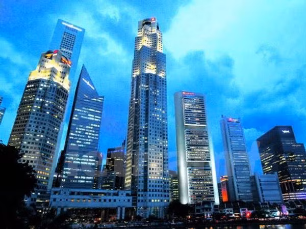 Singapore seeks ways to improve economic competitiveness ảnh 1