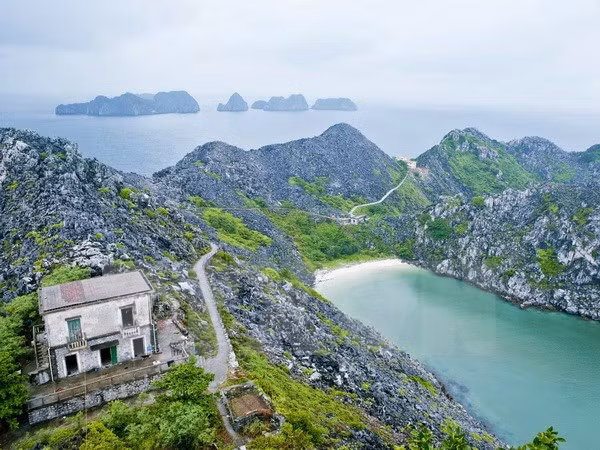 Hai Phong announces outstanding tourism destinations ảnh 1