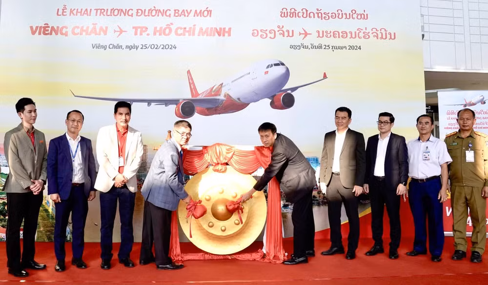 Vietjet opens new route connecting Ho Chi Minh City with Vientiane ảnh 1