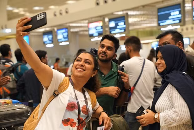 Removal of visa procedures key for Vietnam tourism to take off ảnh 1