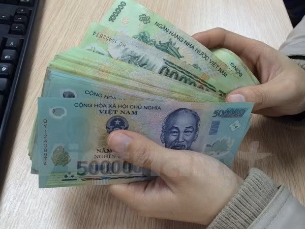 Huge gap in Tet bonuses ảnh 1 Huge gap in Tet bonuses ảnh 1