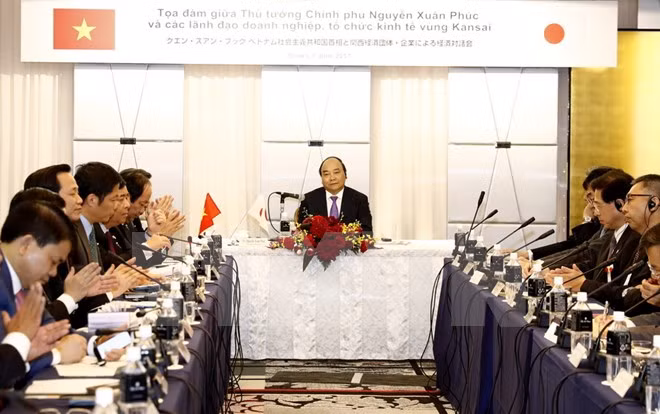 PM assures support for Japanese enterprises ảnh 1
