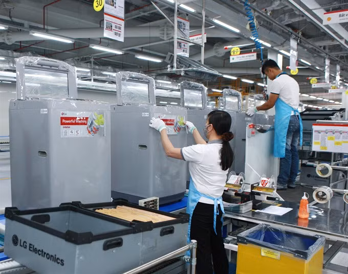 VN targets parity between FDI, domestic firms ảnh 1