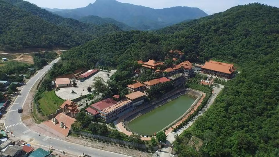 Quang Ninh encourages investors in tourism development ảnh 1