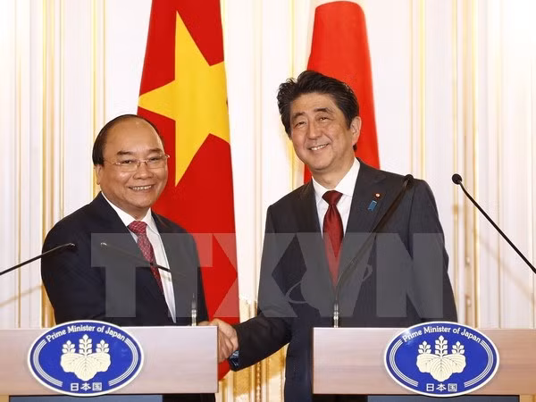 Prime Minister’s Japan visit helps reinforce bilateral ties ảnh 1