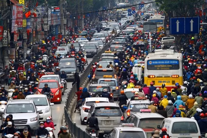 Hanoi concocts scheme to take personal motorbikes ảnh 1