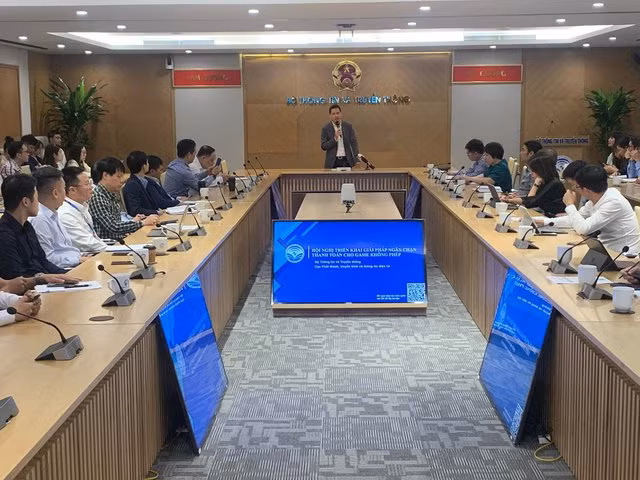 Workshop seeks solutions to prevent payment for illegal games ảnh 2