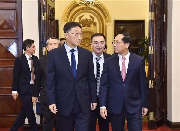 Foreign minister hosts China’s Guangxi leader ảnh 2