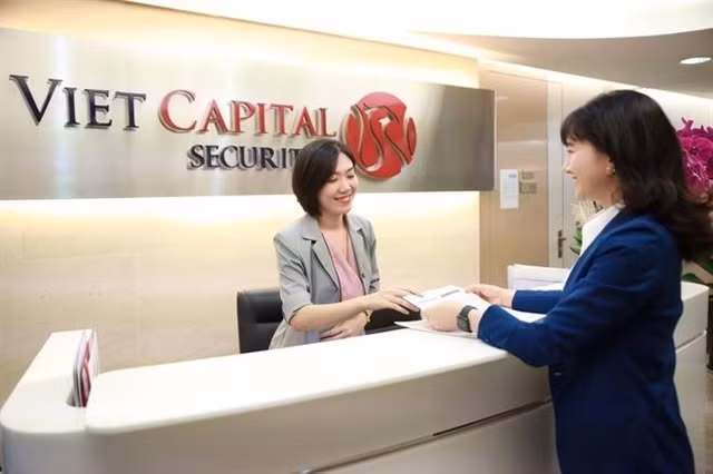 Securities companies set different targets for 2023 ảnh 1