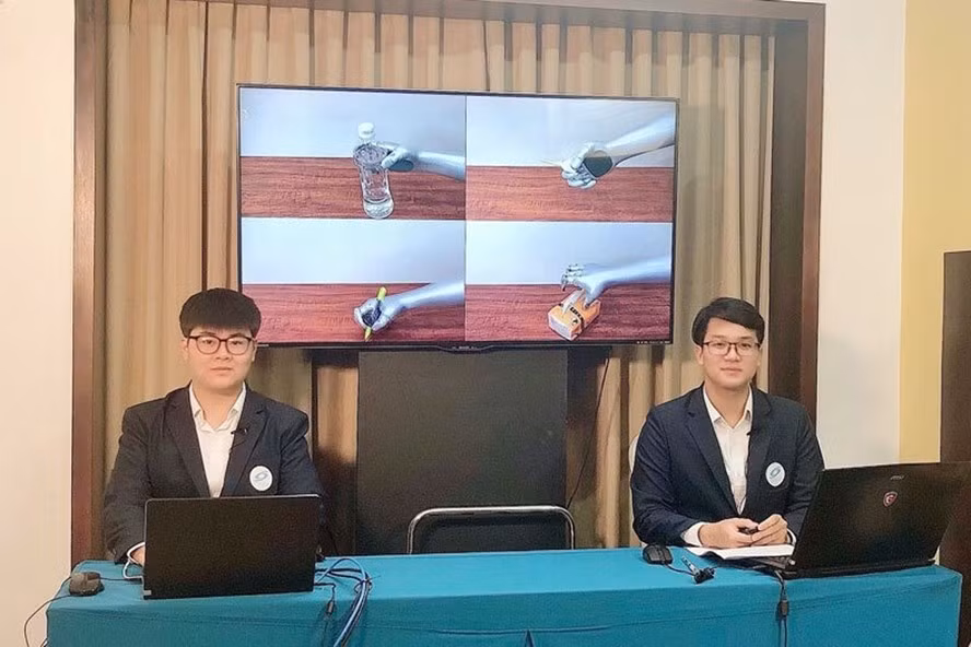 Vietnamese students earn third prize at 2021 Regeneron ISEF ảnh 1 Vietnamese students earn third prize at 2021 Regeneron ISEF ảnh 1