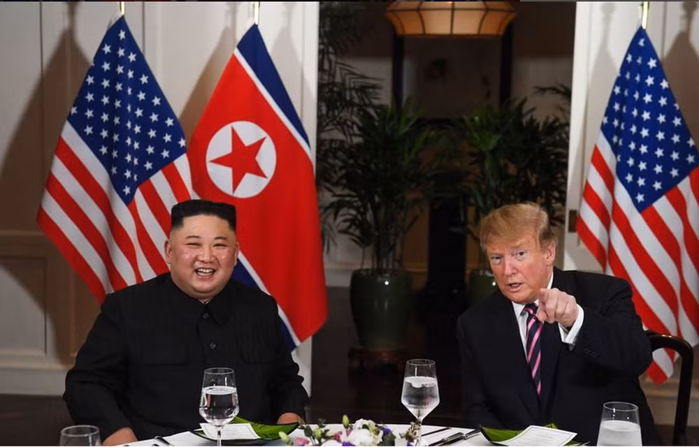 DPRK leader lauds conversation with US President ảnh 1
