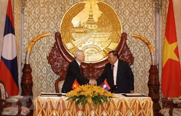 Top leader’s visits to Laos, Cambodia - important external activities ảnh 1
