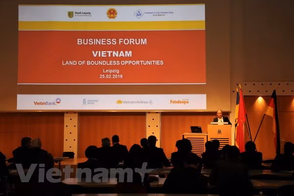 Vietnam-Germany trade, investment forum held in Leipzig ảnh 1