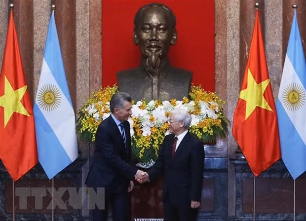 Argentine President concludes Vietnam visit ảnh 1