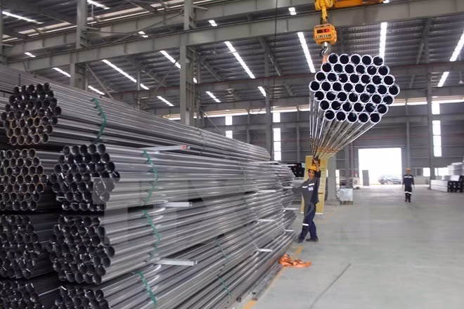 Vietnam’s Gov’t not intervene in domestic carbon steel prices: Canadian agency ảnh 1