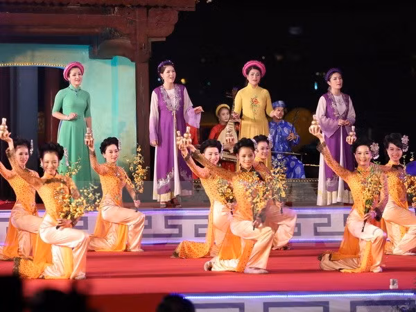 Vietcombank funds 3 billion VND for 2016 Hue Festival ảnh 1 Vietcombank funds 3 billion VND for 2016 Hue Festival ảnh 1