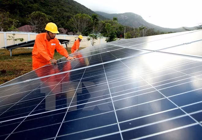 Solar power will light up the nation ảnh 1