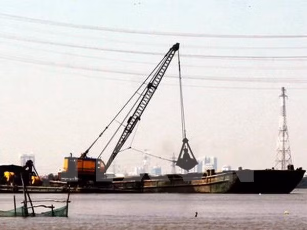  HCM City asks for 380 million USD for dredging ảnh 1