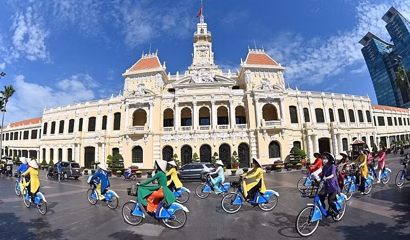 Vietnam’s tourism makes international headlines ảnh 2