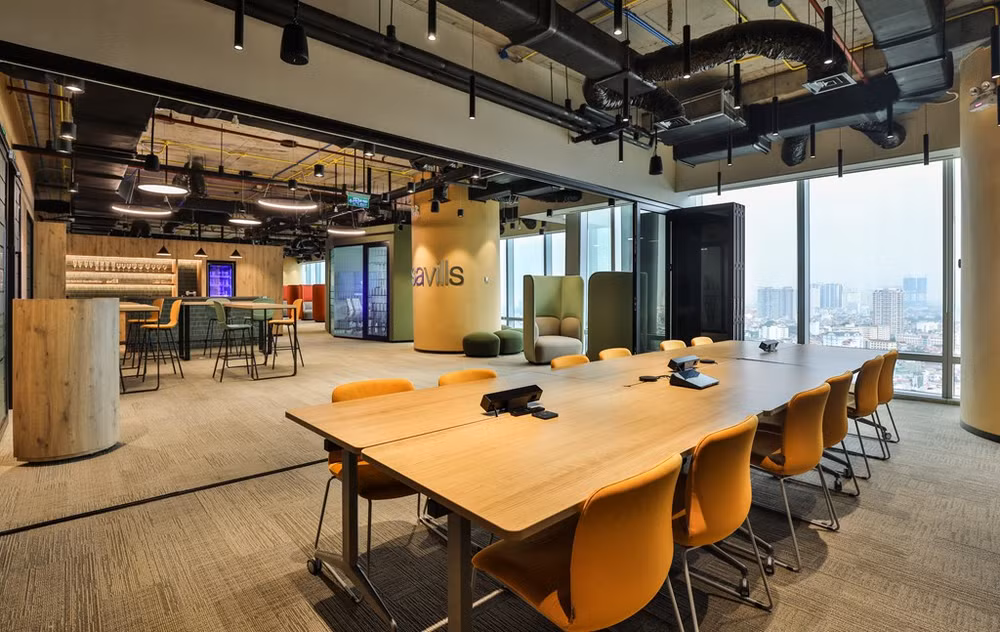 Office market remains attractive investment channel: Savills Vietnam ảnh 1