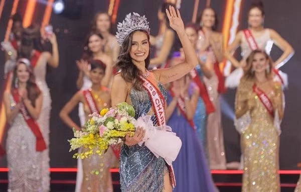 Brazilian girl wins Vietnamese-founded beauty contest - Miss Charm 2023 ảnh 1