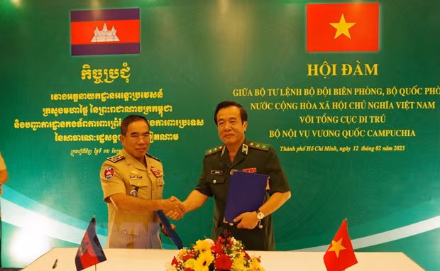 Vietnam, Cambodia strengthen collaboration in border protection, management ảnh 1