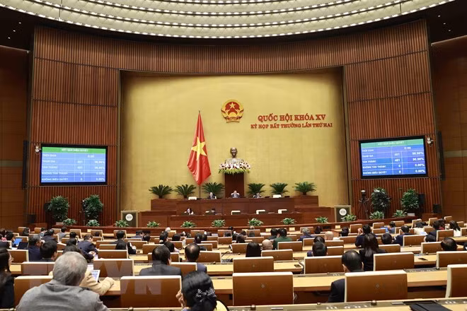 Second extraordinary meeting enters second working day ảnh 1